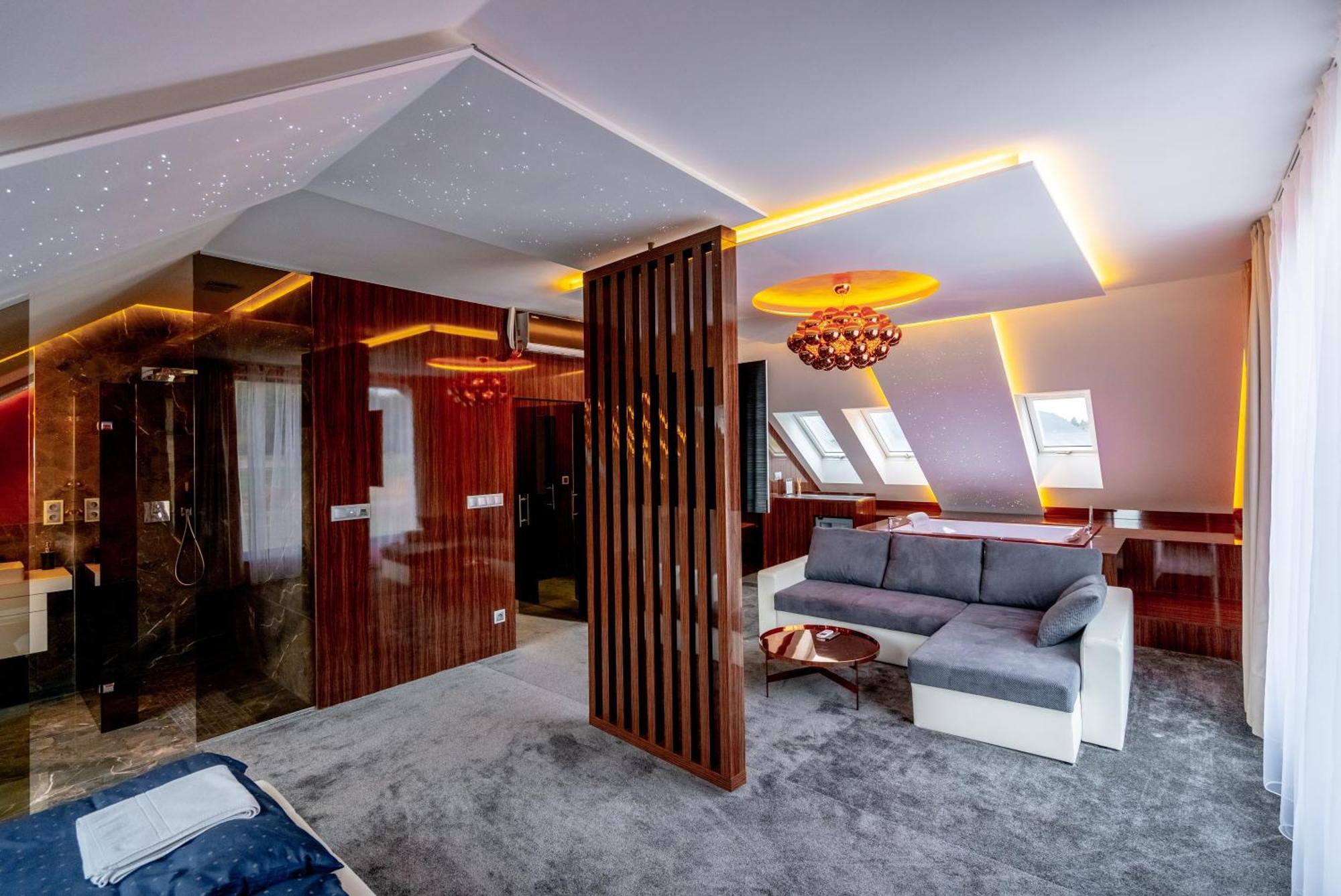 Aroma Gold Guest house Dolni Bousov